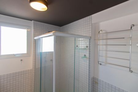 Apartamento para alugar com 110m², 2 quartos e 2 vagas Apartamento para alugar com 110m², 2 quartos e 2 vagasBanheiro da Suíte 2