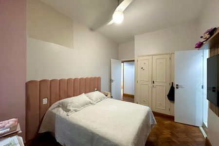 Apartamento à venda com 200m², 4 quartos e 1 vaga Apartamento à venda com 200m², 4 quartos e 1 vagaQuarto 4 - Suíte