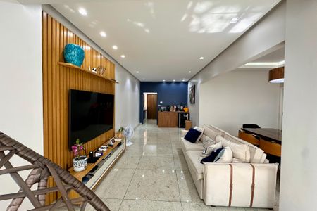 Apartamento à venda com 200m², 4 quartos e 1 vaga Apartamento à venda com 200m², 4 quartos e 1 vagaSala