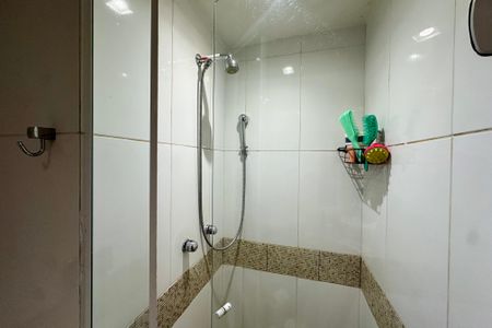 Apartamento à venda com 200m², 4 quartos e 1 vaga Apartamento à venda com 200m², 4 quartos e 1 vagaBanheiro