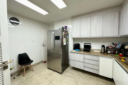Apartamento à venda com 200m², 4 quartos e 1 vaga Apartamento à venda com 200m², 4 quartos e 1 vagaCozinha