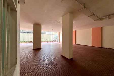 Apartamento à venda com 200m², 4 quartos e 1 vaga Apartamento à venda com 200m², 4 quartos e 1 vagaÁrea comum - Playground