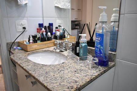 Apartamento à venda com 105m², 3 quartos e 2 vagasBanheiro Social