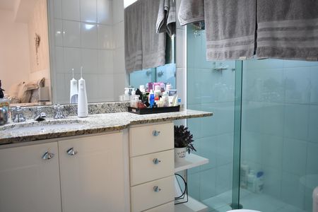 Apartamento à venda com 105m², 3 quartos e 2 vagasBanheiro da Suíte