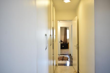 Apartamento à venda com 105m², 3 quartos e 2 vagasCorredor