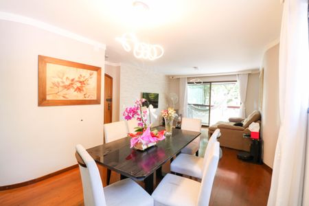 Apartamento à venda com 147m², 4 quartos e 2 vagasSala