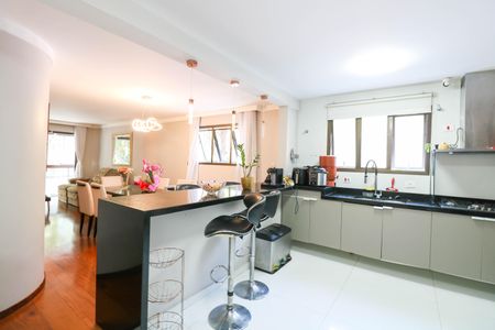 Apartamento à venda com 147m², 4 quartos e 2 vagasCozinha