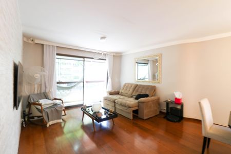 Apartamento à venda com 147m², 4 quartos e 2 vagasSala