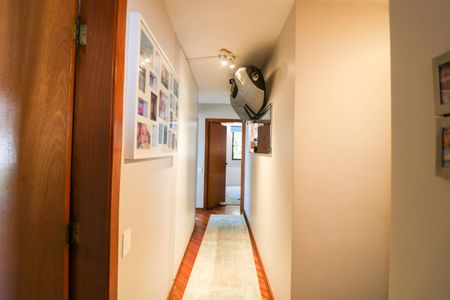 Apartamento à venda com 147m², 4 quartos e 2 vagasCorredor