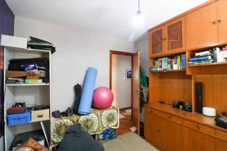 Apartamento à venda com 147m², 4 quartos e 2 vagasQuarto 2