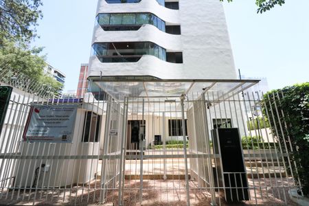 Apartamento à venda com 147m², 4 quartos e 2 vagasFachada