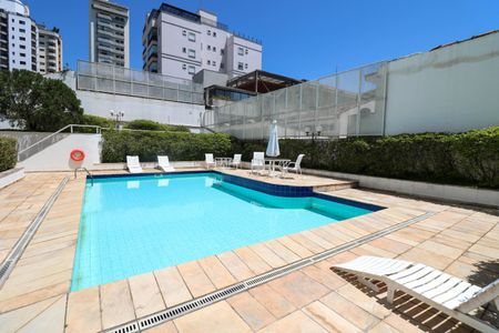 Apartamento à venda com 147m², 4 quartos e 2 vagasÁrea comum - Piscina