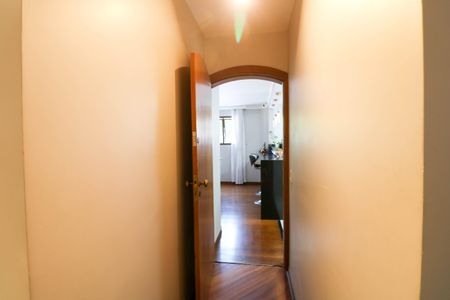 Apartamento à venda com 147m², 4 quartos e 2 vagasCorredor