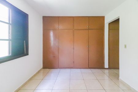 Casa para alugar com 220m², 5 quartos e 2 vagasSuíte
