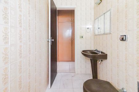 Casa para alugar com 220m², 5 quartos e 2 vagasBanheiro Suíte