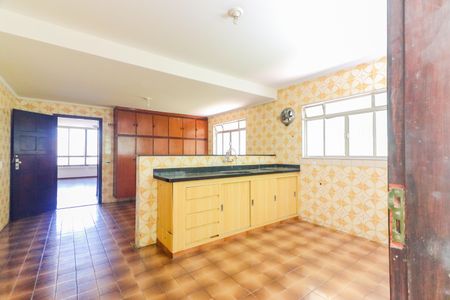 Casa para alugar com 220m², 5 quartos e 2 vagasCozinha
