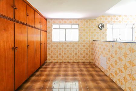 Casa para alugar com 220m², 5 quartos e 2 vagasCozinha