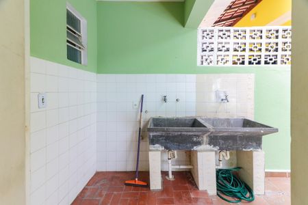 Casa para alugar com 220m², 5 quartos e 2 vagasÁrea de Serviço