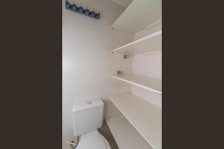 Apartamento para alugar com 92m², 2 quartos e 2 vagas Apartamento para alugar com 92m², 2 quartos e 2 vagasBanheiro de Serviço