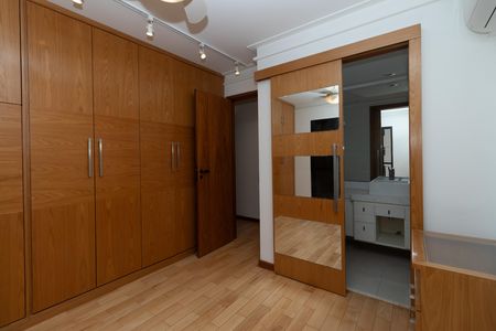 Apartamento para alugar com 92m², 2 quartos e 2 vagas Apartamento para alugar com 92m², 2 quartos e 2 vagasSuíte