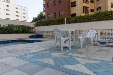 Apartamento para alugar com 92m², 2 quartos e 2 vagas Apartamento para alugar com 92m², 2 quartos e 2 vagasÁrea comum - Piscina