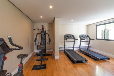Apartamento para alugar com 92m², 2 quartos e 2 vagas Apartamento para alugar com 92m², 2 quartos e 2 vagasÁrea comum - Academia