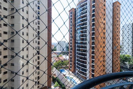 Apartamento para alugar com 92m², 2 quartos e 2 vagas Apartamento para alugar com 92m², 2 quartos e 2 vagasVista da janela da Suíte