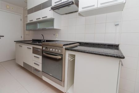 Apartamento para alugar com 92m², 2 quartos e 2 vagas Apartamento para alugar com 92m², 2 quartos e 2 vagasCozinha