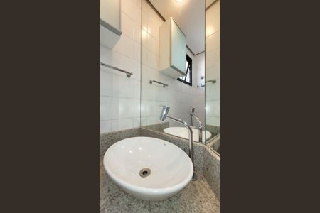 Apartamento para alugar com 58m², 1 quarto e 1 vaga Apartamento para alugar com 58m², 1 quarto e 1 vagaBanheiro da Suíte