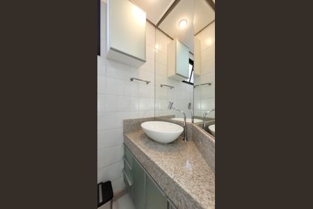 Apartamento para alugar com 58m², 1 quarto e 1 vaga Apartamento para alugar com 58m², 1 quarto e 1 vagaBanheiro da Suíte