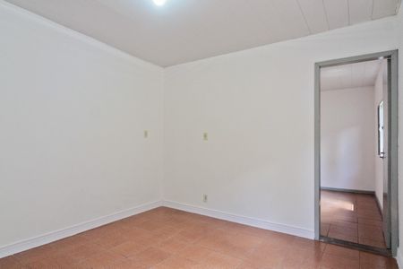 Quarto 1 de casa para alugar com 2 quartos, 80m² em Jardim São Miguel, São Paulo