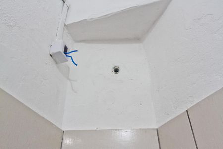 Casa para alugar com 80m², 2 quartos e sem vagaBanheiro Social