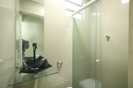 Casa à venda com 112m², 2 quartos e 1 vaga Casa à venda com 112m², 2 quartos e 1 vagaBanheiro Social