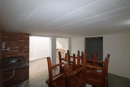 Casa à venda com 112m², 2 quartos e 1 vaga Casa à venda com 112m², 2 quartos e 1 vagaQuintal - Churrasqueira - Area de Serviço