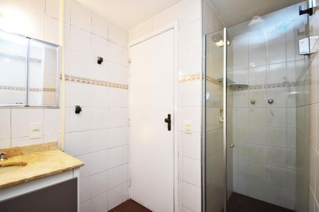 Apartamento para alugar com 130m², 4 quartos e 2 vagasbanheiro corredor