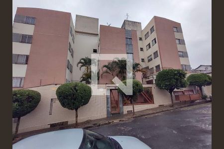 Apartamento à venda com 70m², 3 quartos e 1 vaga Apartamento à venda com 70m², 3 quartos e 1 vagaFachada