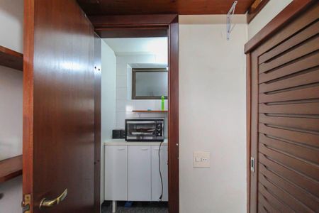 Apartamento à venda com 138m², 3 quartos e 3 vagasÁrea de Serviço