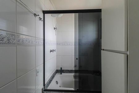 Apartamento à venda com 138m², 3 quartos e 3 vagasBanheiro da Suíte