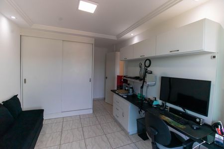 Casa de condomínio à venda com 480m², 5 quartos e 2 vagasSuíte 3