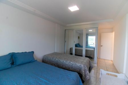 Casa de condomínio à venda com 480m², 5 quartos e 2 vagasSuíte 2