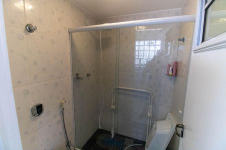 Casa de condomínio à venda com 480m², 5 quartos e 2 vagasBanheiro de serviço