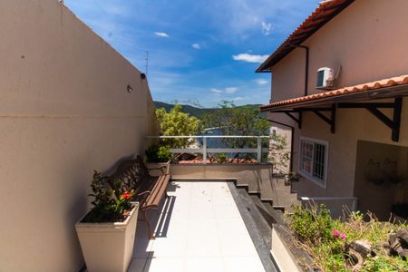 Casa de condomínio à venda com 480m², 5 quartos e 2 vagasÁrea externa