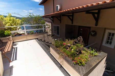 Casa de condomínio à venda com 480m², 5 quartos e 2 vagasÁrea externa