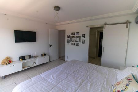 Casa de condomínio à venda com 480m², 5 quartos e 2 vagasSuíte 4