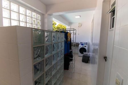 Casa de condomínio à venda com 480m², 5 quartos e 2 vagasÁrea de Serviço