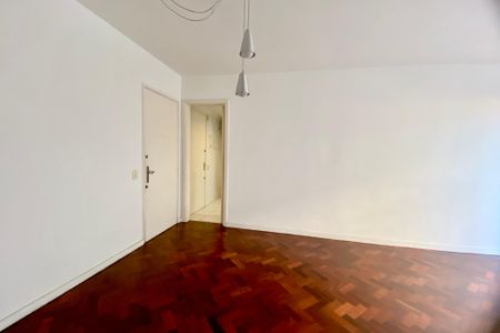 Sala  de apartamento para alugar com 2 quartos, 70m² em Jardim Botânico, Rio de Janeiro