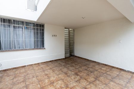 Casa à venda com 120m², 4 quartos e 2 vagasGaragem