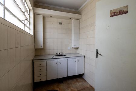 Casa à venda com 120m², 4 quartos e 2 vagasBanheiro Social