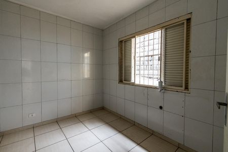 Casa à venda com 120m², 4 quartos e 2 vagasQuarto 2
