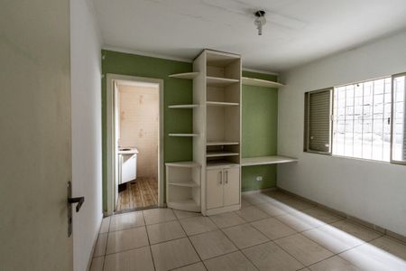 Casa à venda com 120m², 4 quartos e 2 vagasSuíte